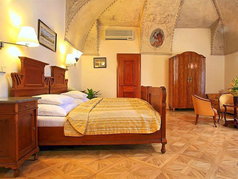 Hotel Elite 4*